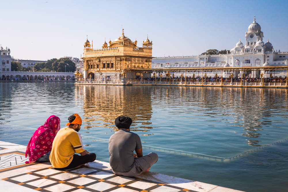 Visiting the Golden Temple, Amritsar: The Ultimate Guide (2024) - Laure Wanders
